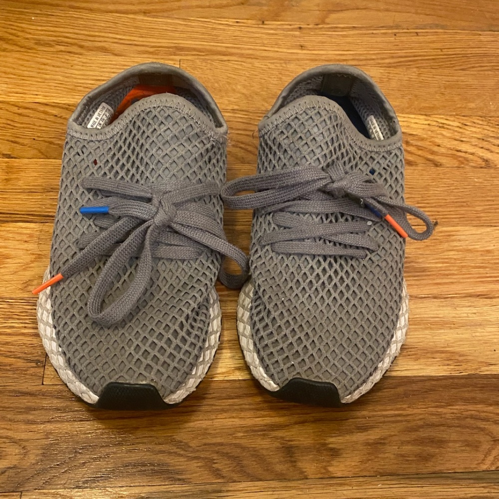 Adidas Tennis Shoes